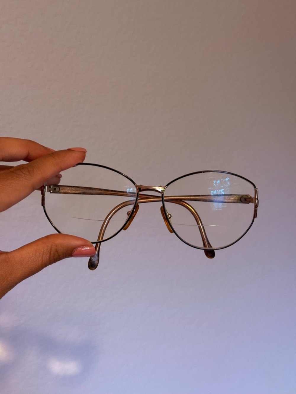 GUCCI | Vintage Round Metal Glasses - Gold Frame - Picture 1 of 7